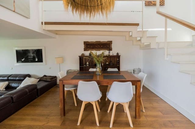 6 Zimmer Villa zu verkaufen in Mijas mit Pool Garage - 873.000 € (Ref: 9436822)