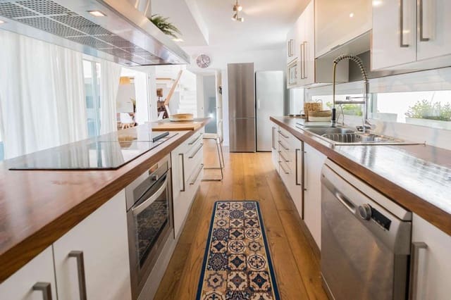 6 Zimmer Villa zu verkaufen in Mijas mit Pool Garage - 873.000 € (Ref: 9436822)