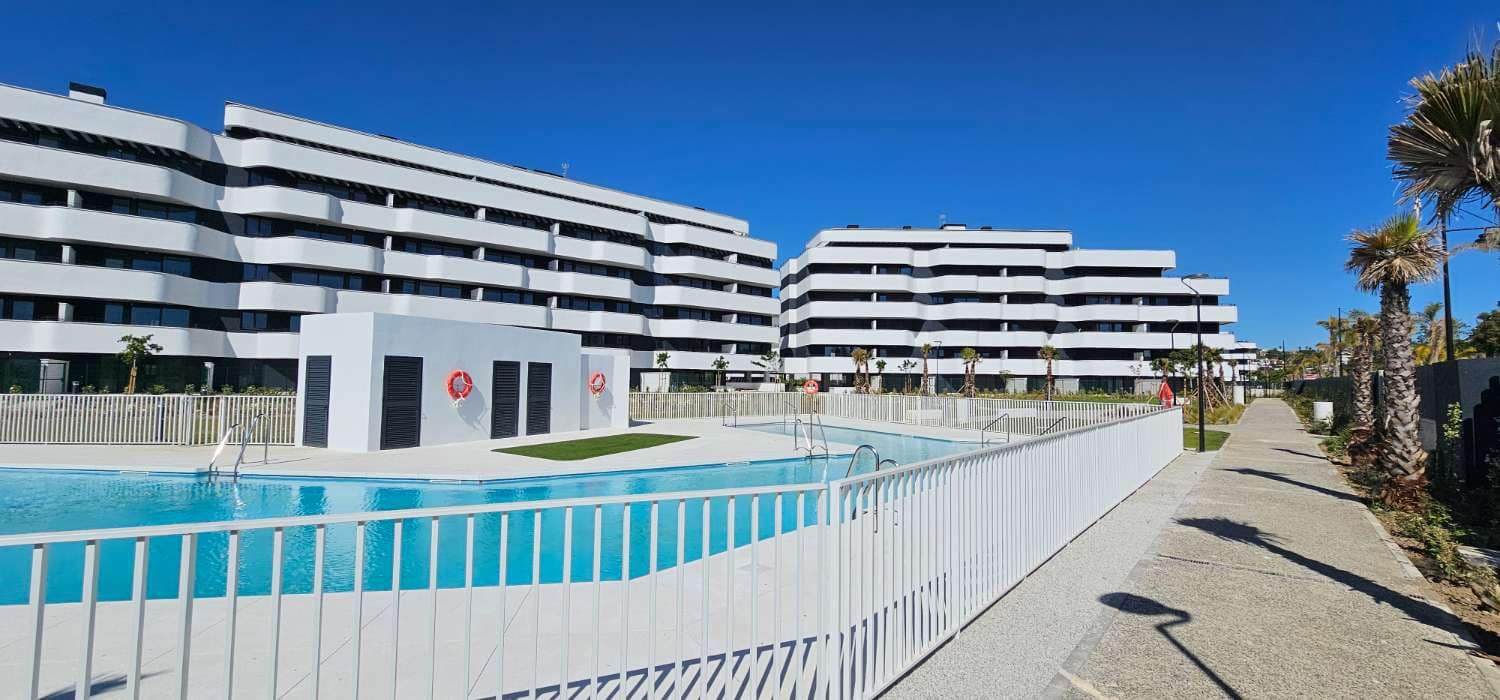 4 soverom Penthouse til salgs i Torremolinos med svømmebasseng - € 1 290 000 (Ref: 9436824)