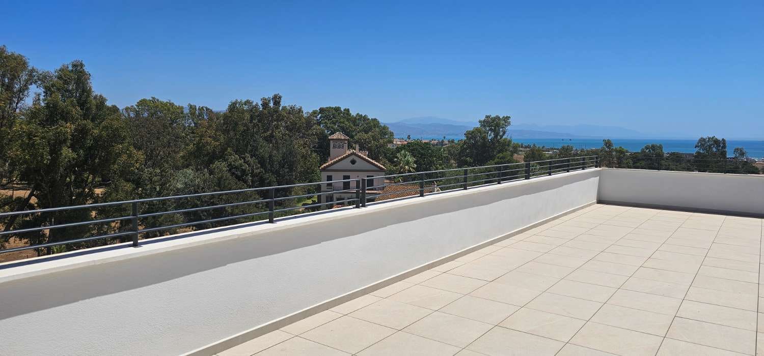 4 soverom Penthouse til salgs i Torremolinos med svømmebasseng - € 1 290 000 (Ref: 9436824)