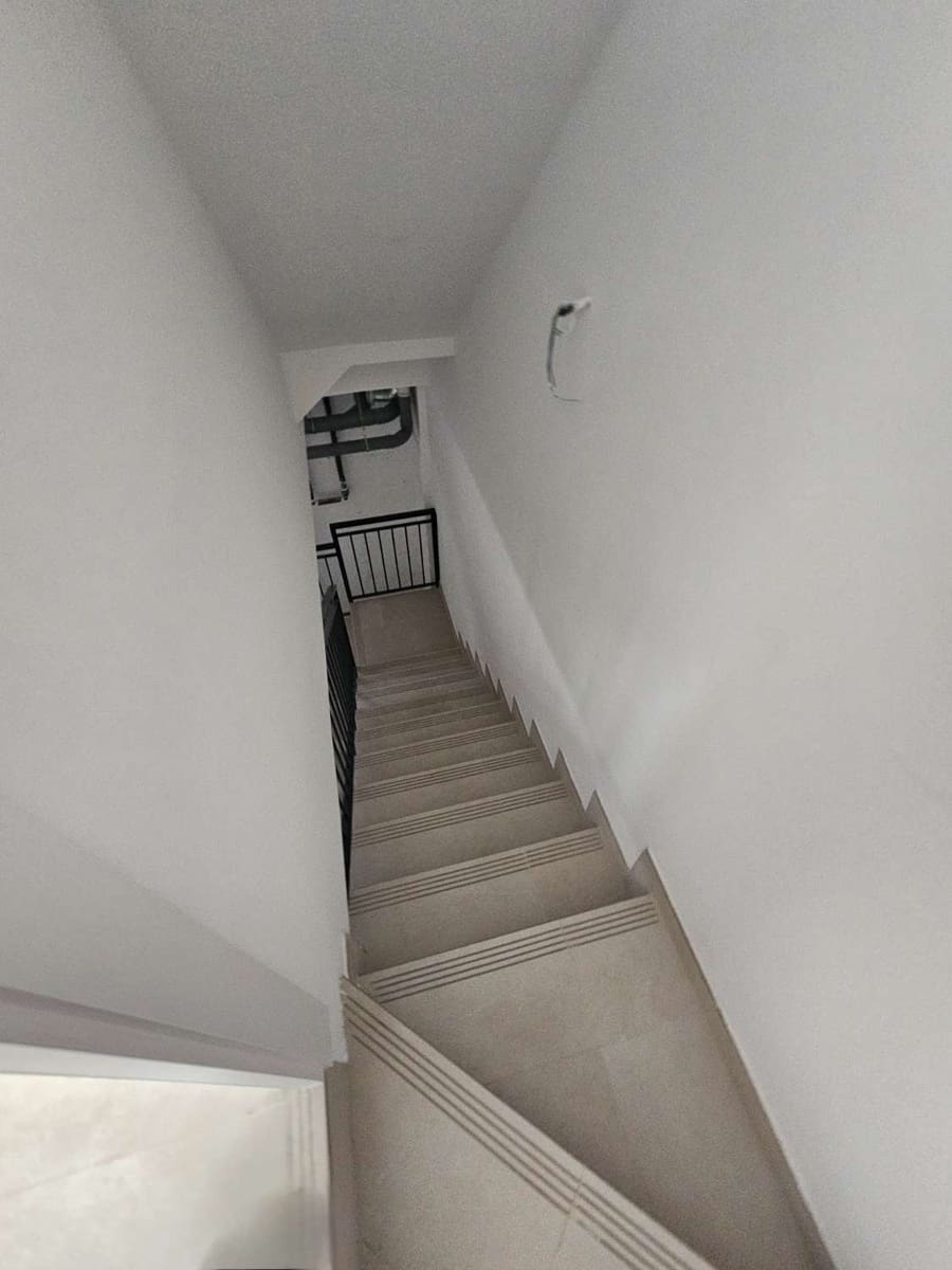 3 Zimmer Reihenhaus zu verkaufen in Alhaurin de la Torre mit Pool Garage - 450.000 € (Ref: 9436827)