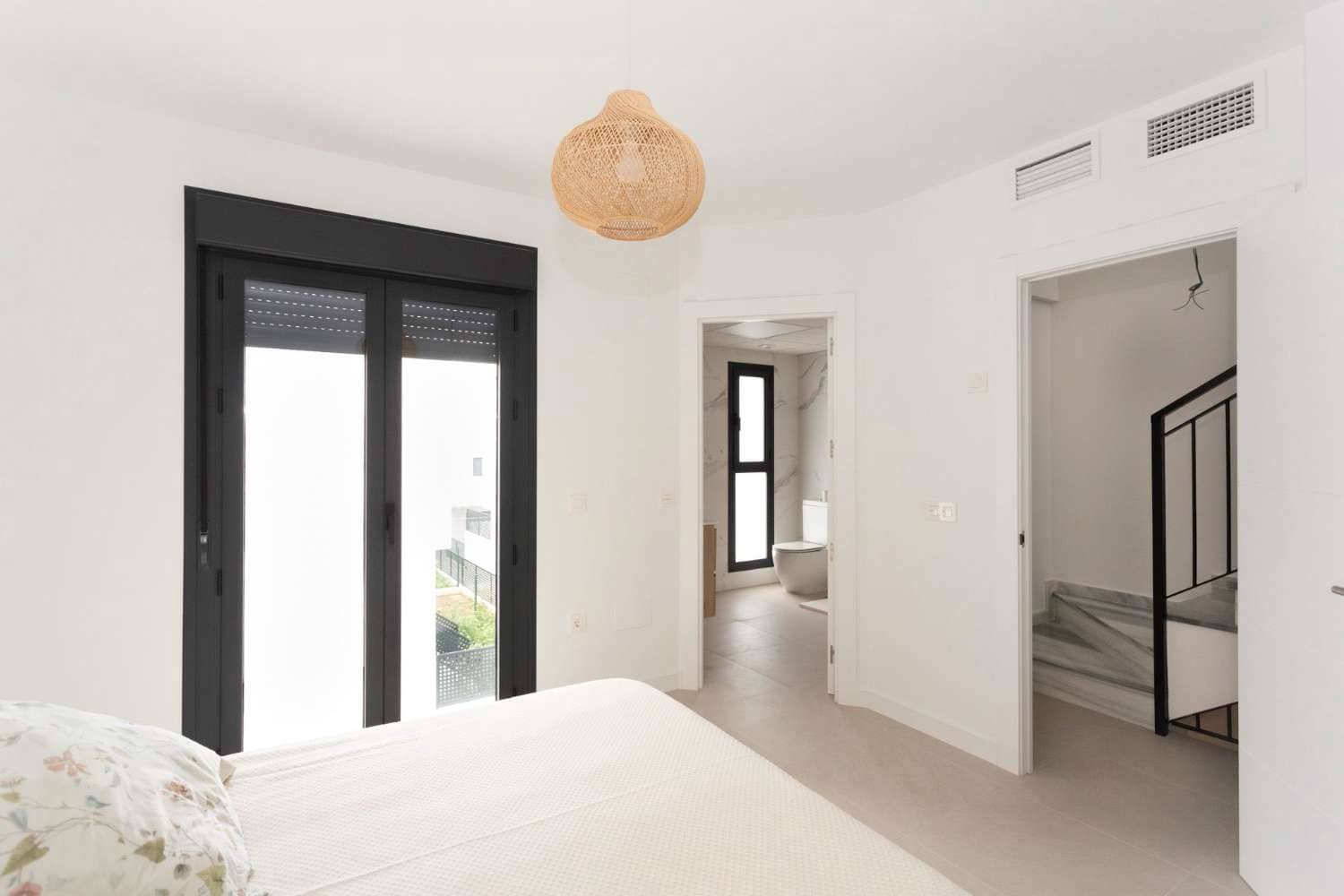 3 Zimmer Reihenhaus zu verkaufen in Alhaurin de la Torre mit Pool Garage - 450.000 € (Ref: 9436827)