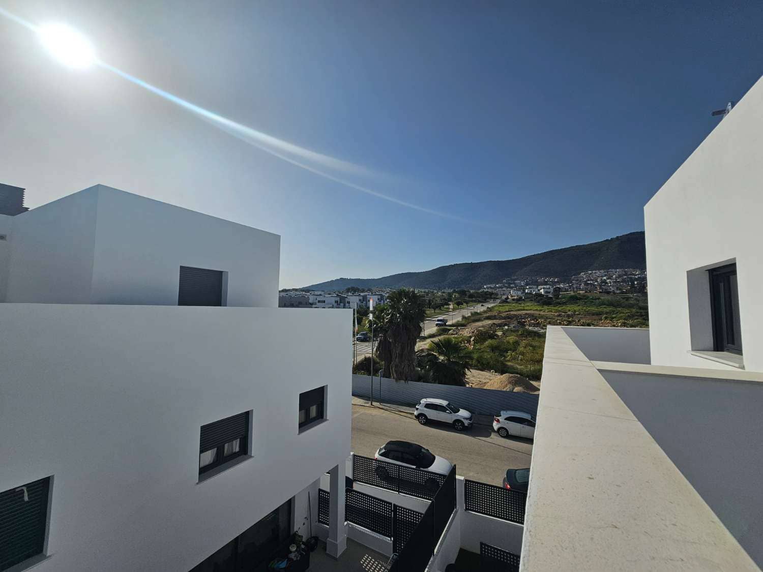 3 Zimmer Reihenhaus zu verkaufen in Alhaurin de la Torre mit Pool Garage - 450.000 € (Ref: 9436827)