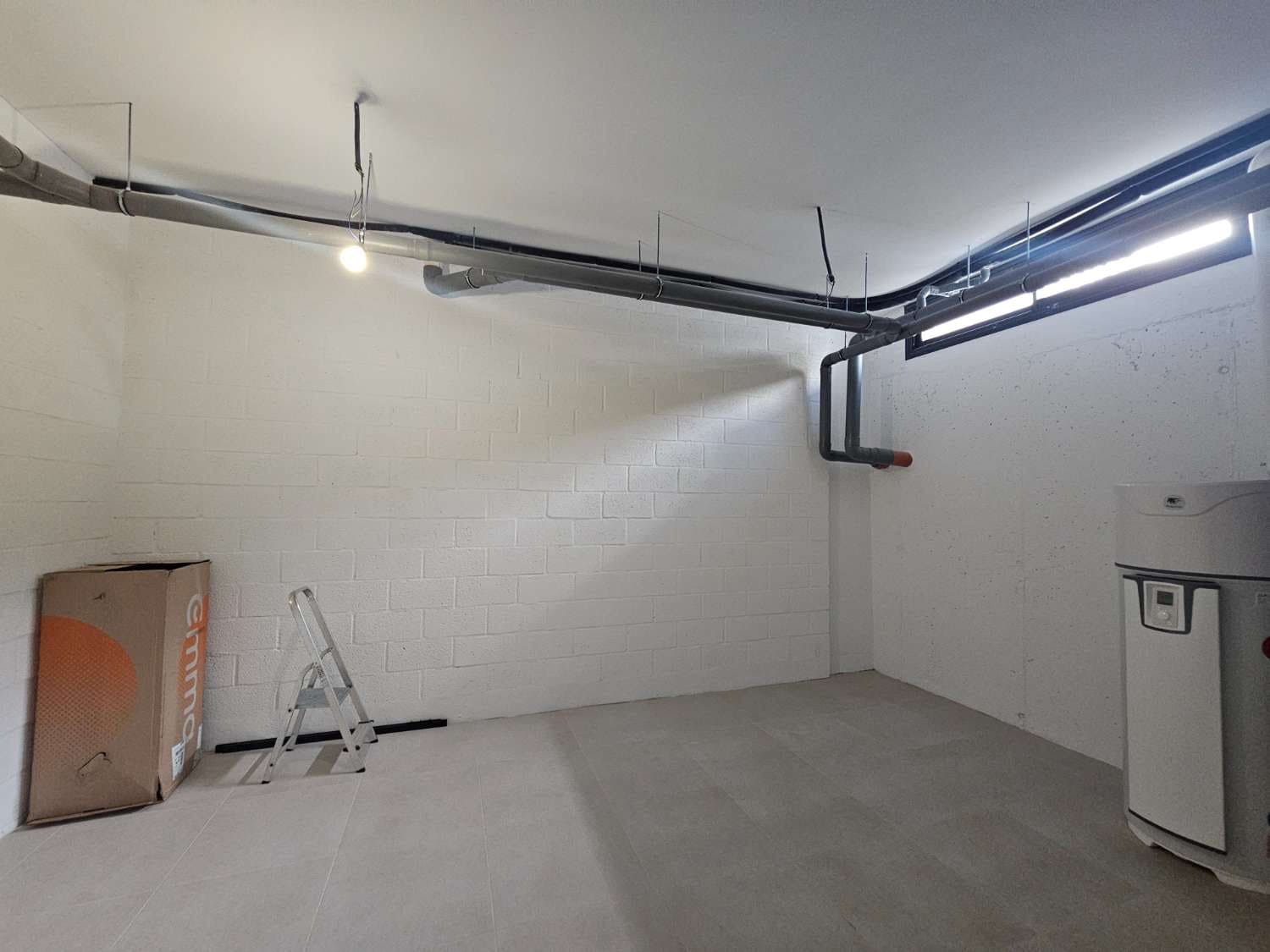 3 Zimmer Reihenhaus zu verkaufen in Alhaurin de la Torre mit Pool Garage - 450.000 € (Ref: 9436827)