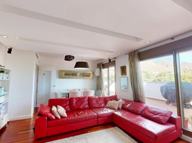 4 quarto Penthouse para venda em Torremolinos com piscina garagem - 630 000 € (Ref: 9436830)