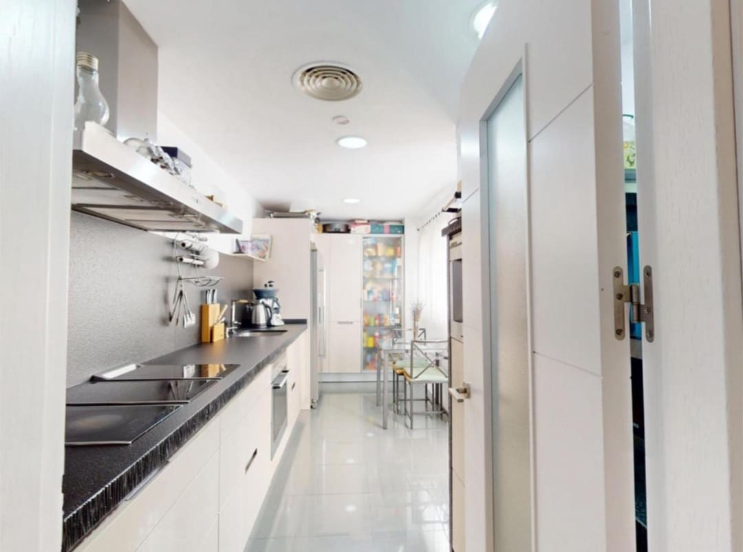 4 quarto Penthouse para venda em Torremolinos com piscina garagem - 630 000 € (Ref: 9436830)