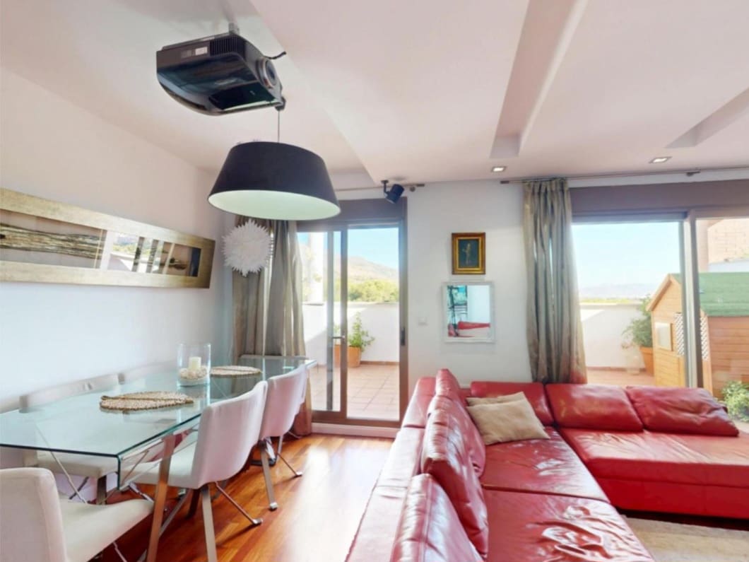 4 quarto Penthouse para venda em Torremolinos com piscina garagem - 630 000 € (Ref: 9436830)