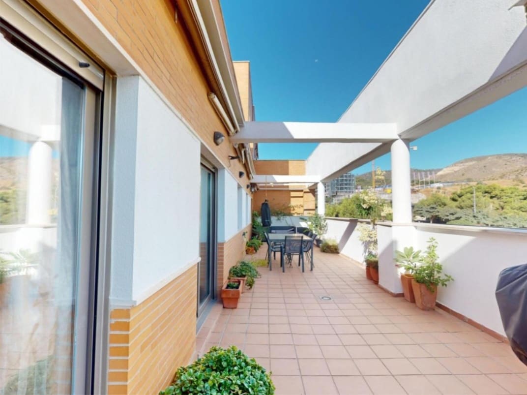 4 quarto Penthouse para venda em Torremolinos com piscina garagem - 630 000 € (Ref: 9436830)