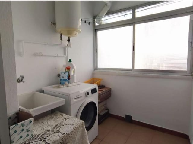 3 soveværelse Lejlighed til salg i Málaga by med garage - € 320.000 (Ref: 9436832)