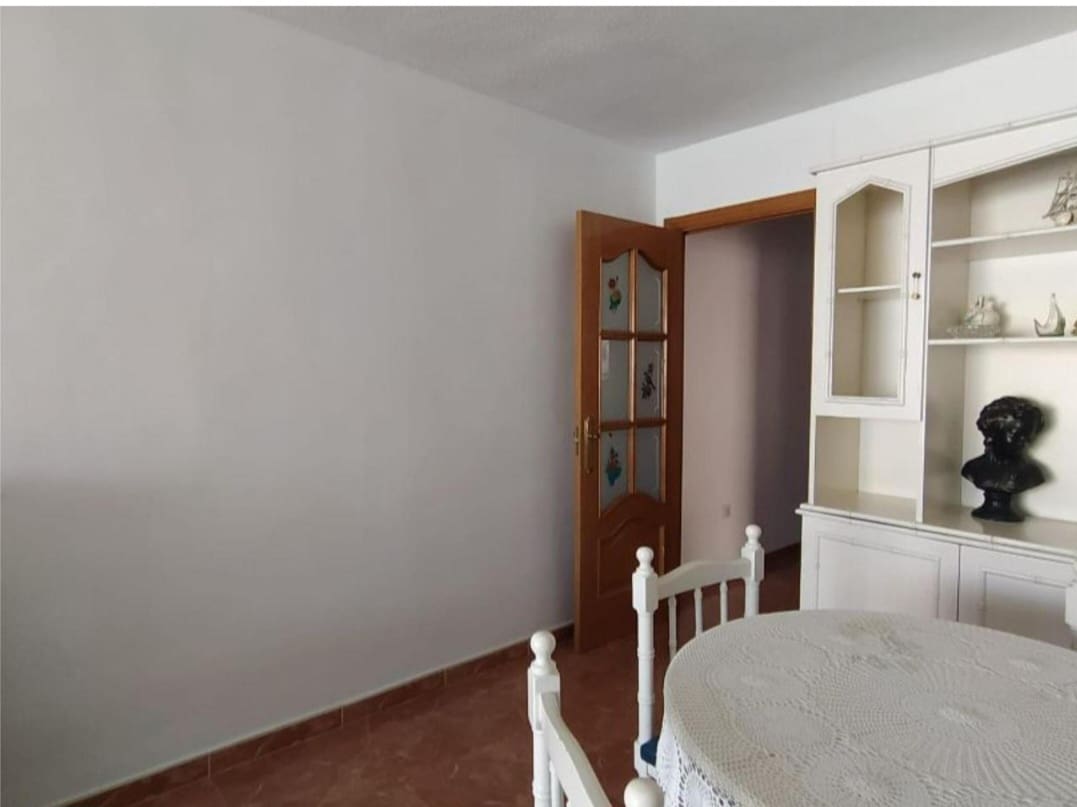 3 soveværelse Lejlighed til salg i Malaga by med garage - € 320.000 (Ref: 9436832)