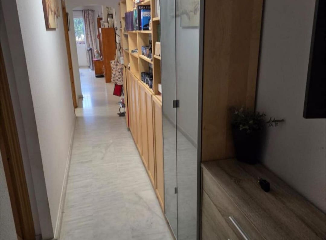 3 bedroom Flat for sale in Alhaurin de la Torre with pool garage - € 290,000 (Ref: 9436833)