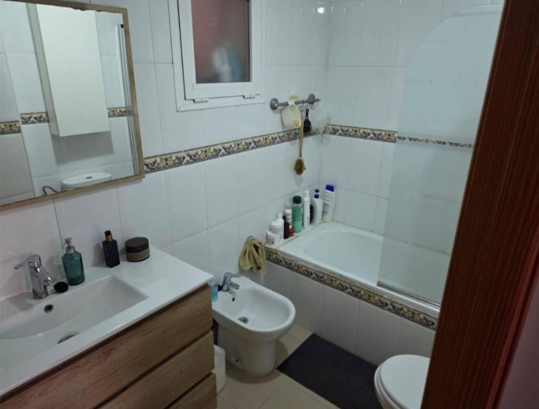 3 bedroom Flat for sale in Alhaurin de la Torre with pool garage - € 290,000 (Ref: 9436833)