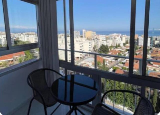 Yksiö myytävänä paikassa Benalmádena mukana uima-altaan 
autotalli - 180 000 € (Ref: 9436835)