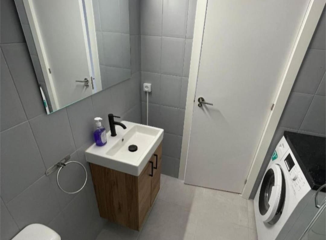 Yksiö myytävänä paikassa Benalmadena mukana uima-altaan 
autotalli - 180 000 € (Ref: 9436835)