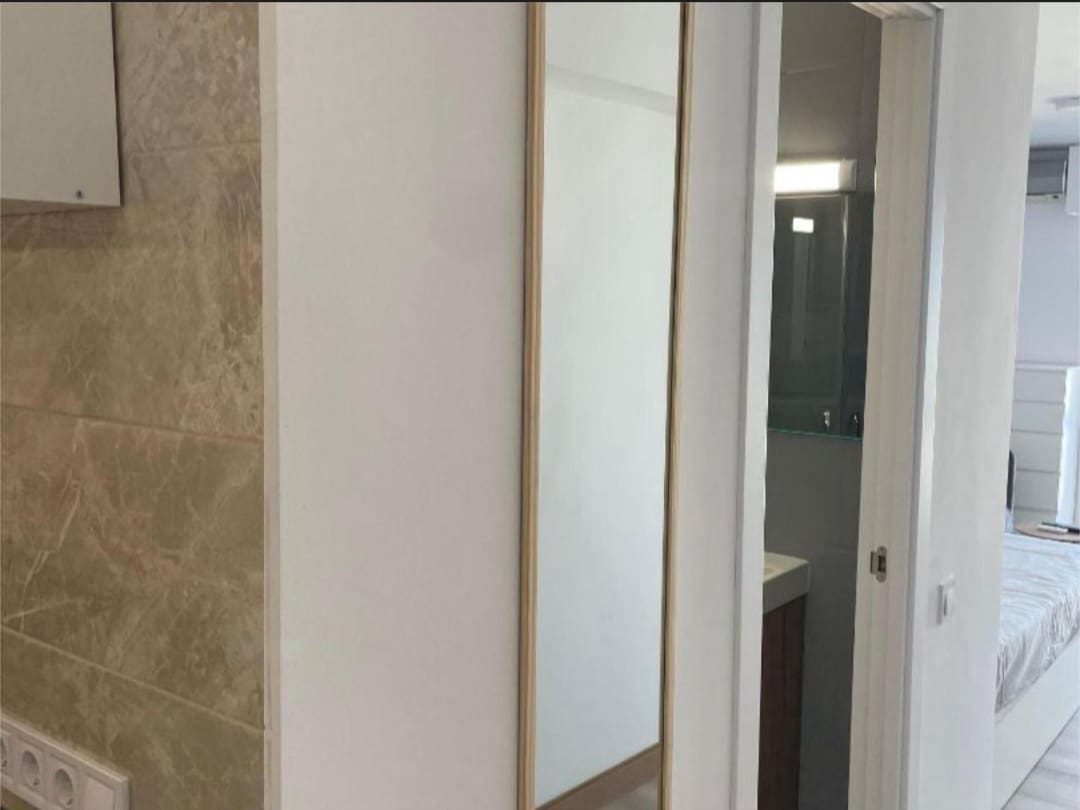 Yksiö myytävänä paikassa Benalmadena mukana uima-altaan 
autotalli - 180 000 € (Ref: 9436835)