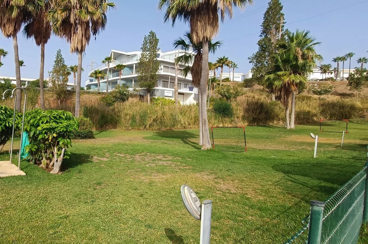 4 soveværelse Rækkehus til salg i Benalmadena med swimmingpool - € 719.975 (Ref: 9436837)