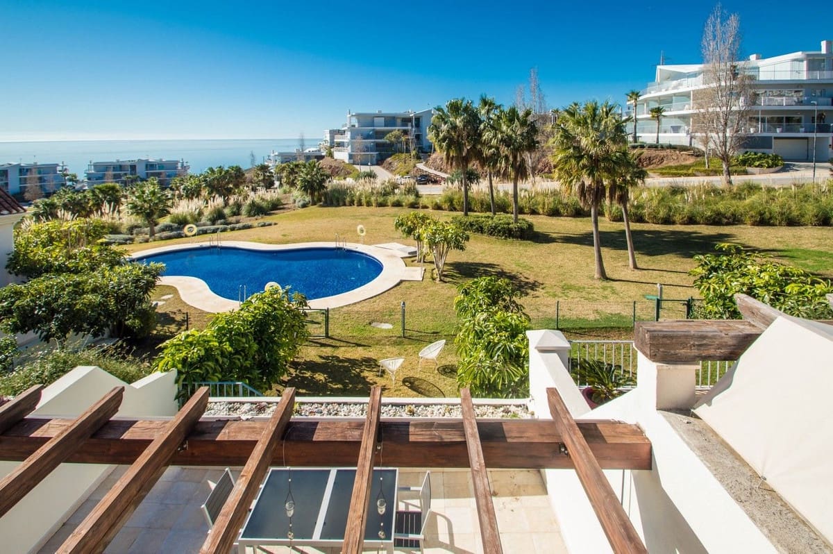 4 soveværelse Rækkehus til salg i Benalmadena med swimmingpool - € 719.975 (Ref: 9436837)