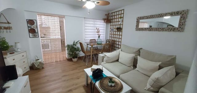 2 makuuhuone Asunto myytävänä paikassa Alhaurín de la Torre - 210 000 € (Ref: 9436838)