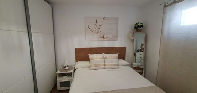 2 makuuhuone Asunto myytävänä paikassa Alhaurín de la Torre - 210 000 € (Ref: 9436838)