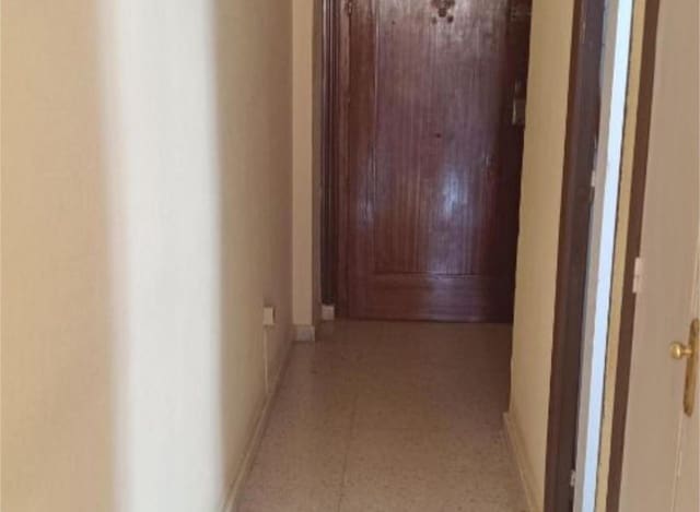 3 slaapkamer Flat te koop in Carretera de Cadiz, Málaga stad - € 245.000 (Ref: 9439537)