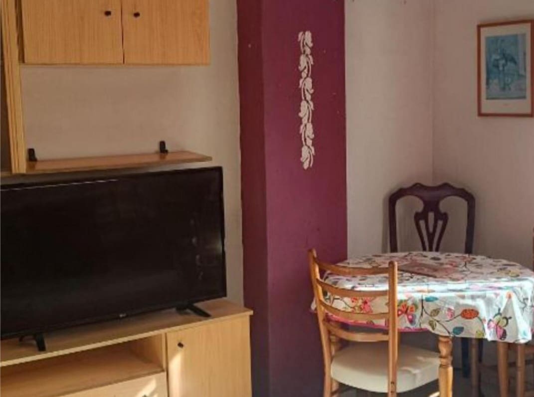 3 slaapkamer Flat te koop in Malaga stad - € 245.000 (Ref: 9439537)