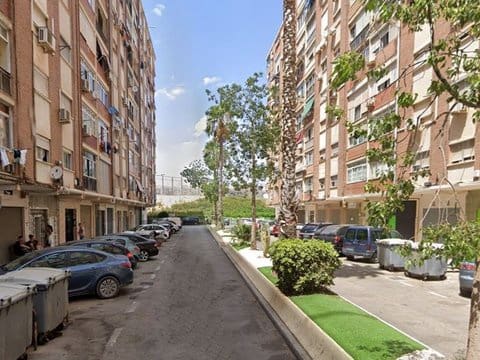 3 slaapkamer Flat te koop in Malaga stad - € 245.000 (Ref: 9439537)