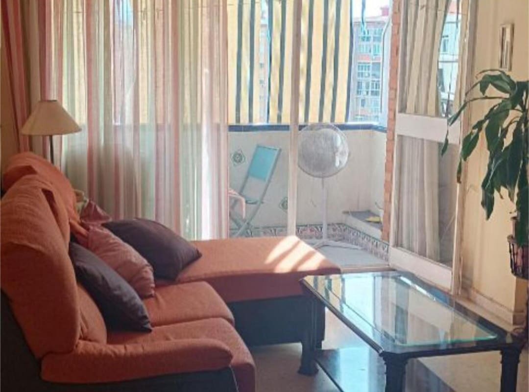 3 slaapkamer Flat te koop in Malaga stad - € 245.000 (Ref: 9439537)
