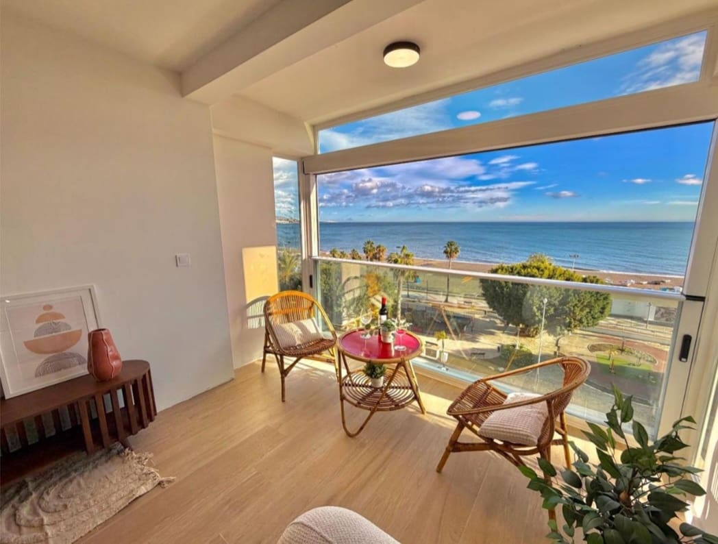 2 soverom Strandleiligheter til salgs i Torre del Mar med svømmebasseng - € 530 000 (Ref: 9448867)