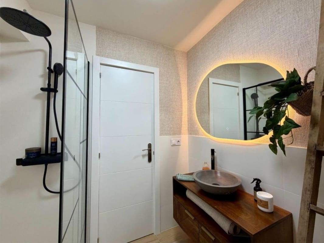 2 soverom Strandleiligheter til salgs i Torre del Mar med svømmebasseng - € 530 000 (Ref: 9448867)