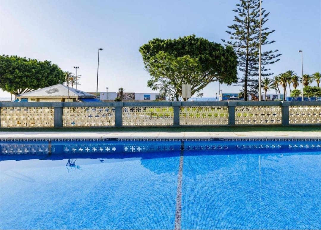 2 soverom Strandleiligheter til salgs i Torre del Mar med svømmebasseng - € 530 000 (Ref: 9448867)