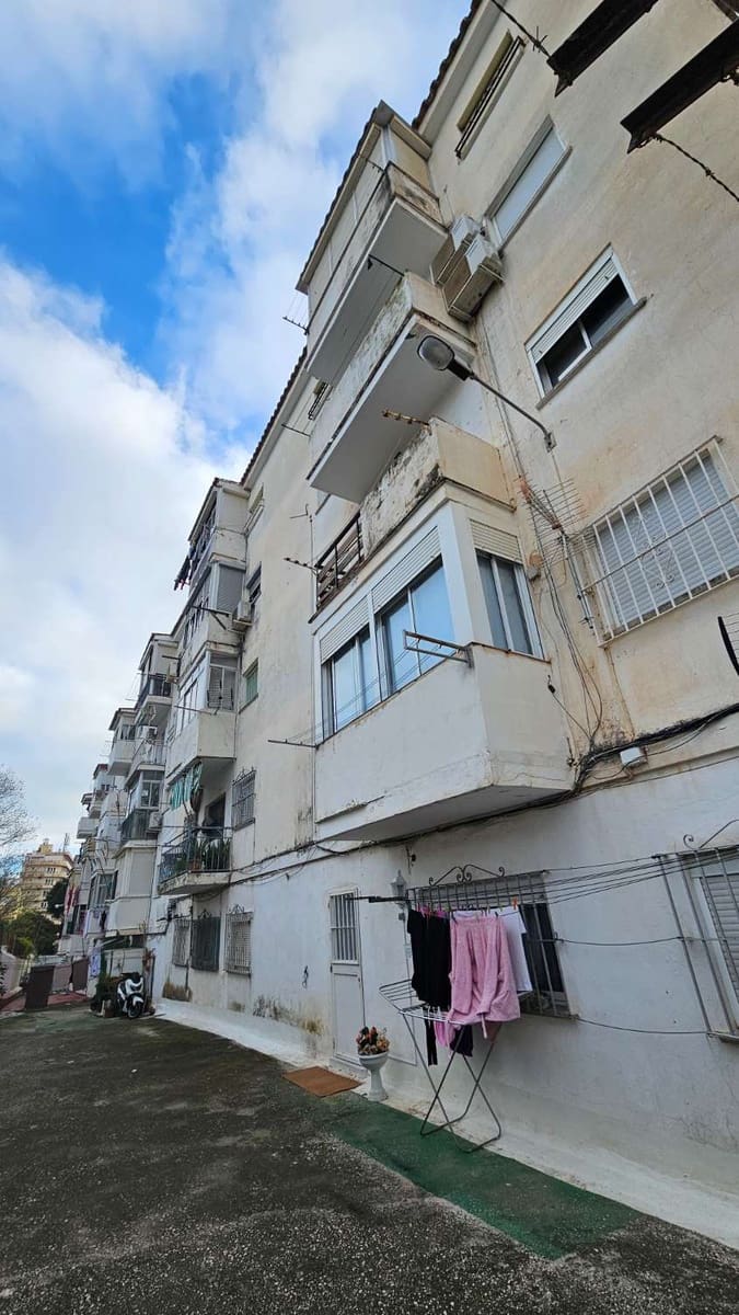 2 makuuhuone Asunto myytävänä paikassa Torremolinos - 195 700 € (Ref: 9451161)