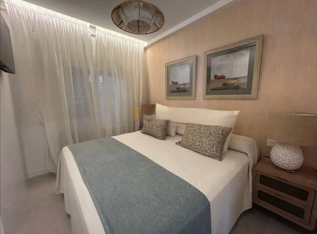 Piso de 3 habitaciones en Torremolinos en venta - 370.000 € (Ref: 9455913)