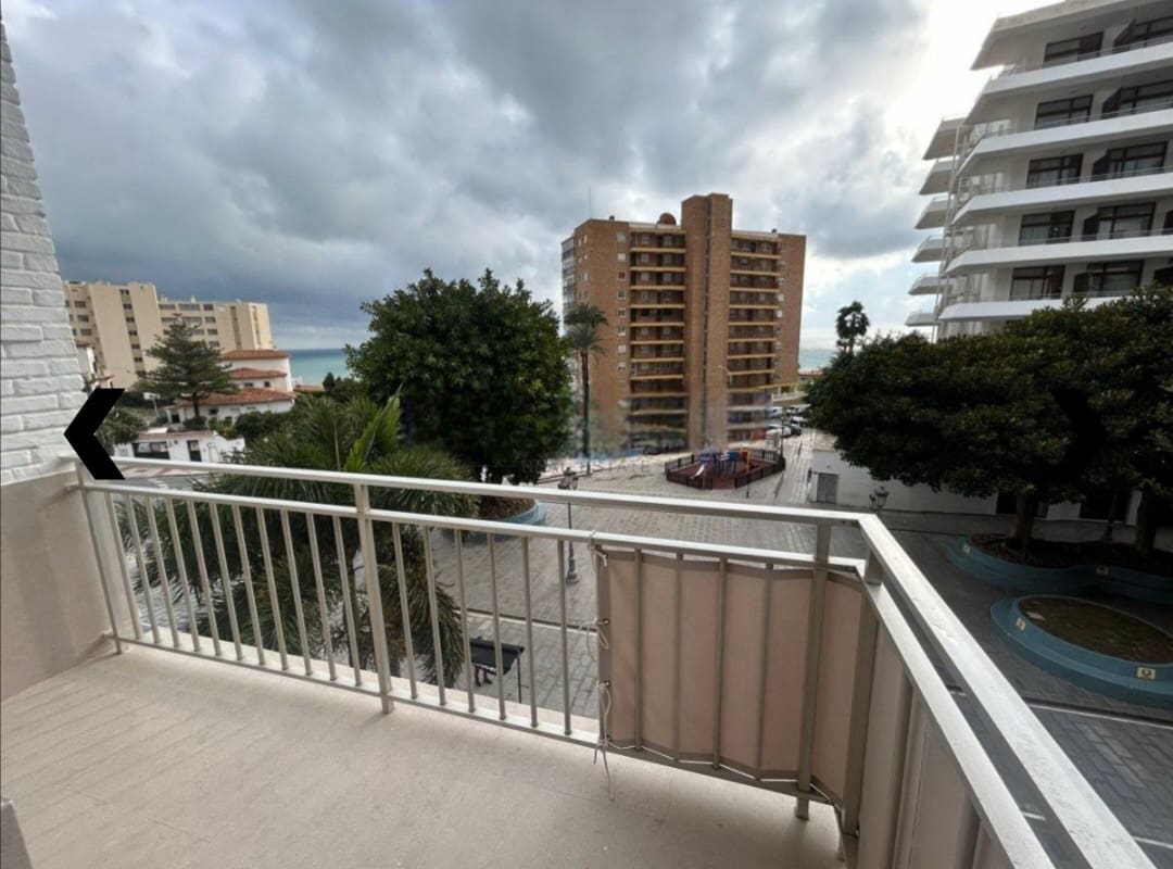 Piso de 3 habitaciones en Torremolinos en venta - 370.000 € (Ref: 9455913)