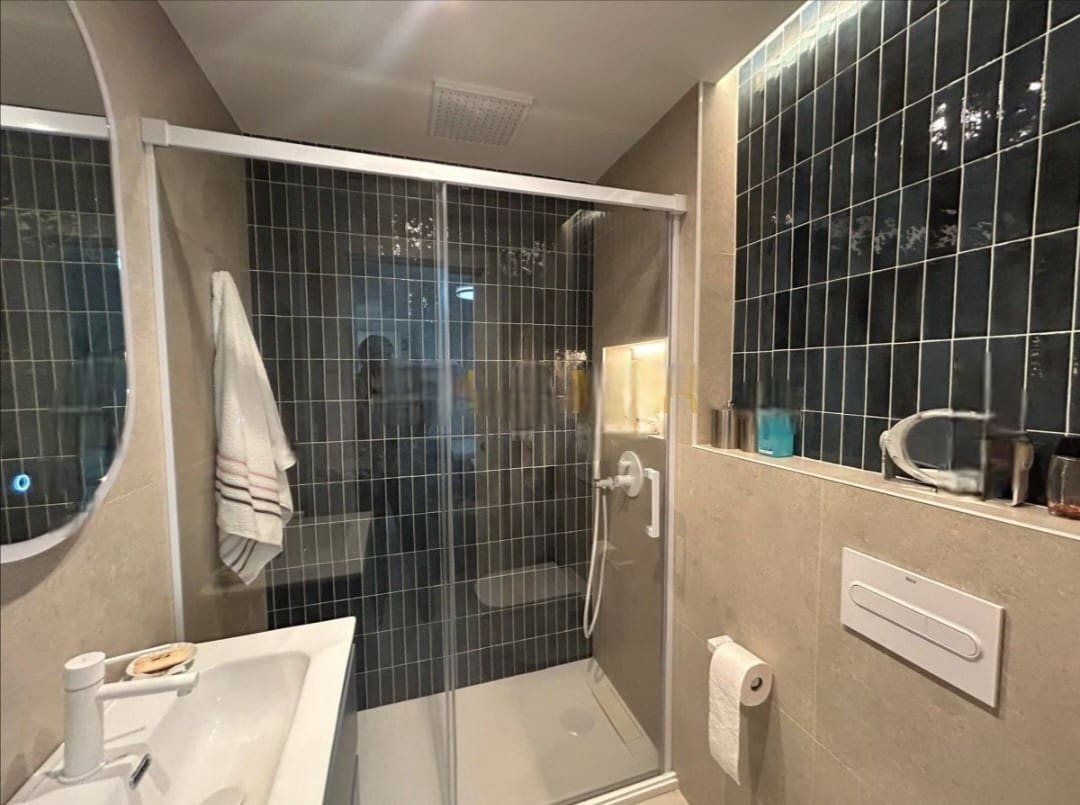 Piso de 3 habitaciones en Torremolinos en venta - 370.000 € (Ref: 9455913)