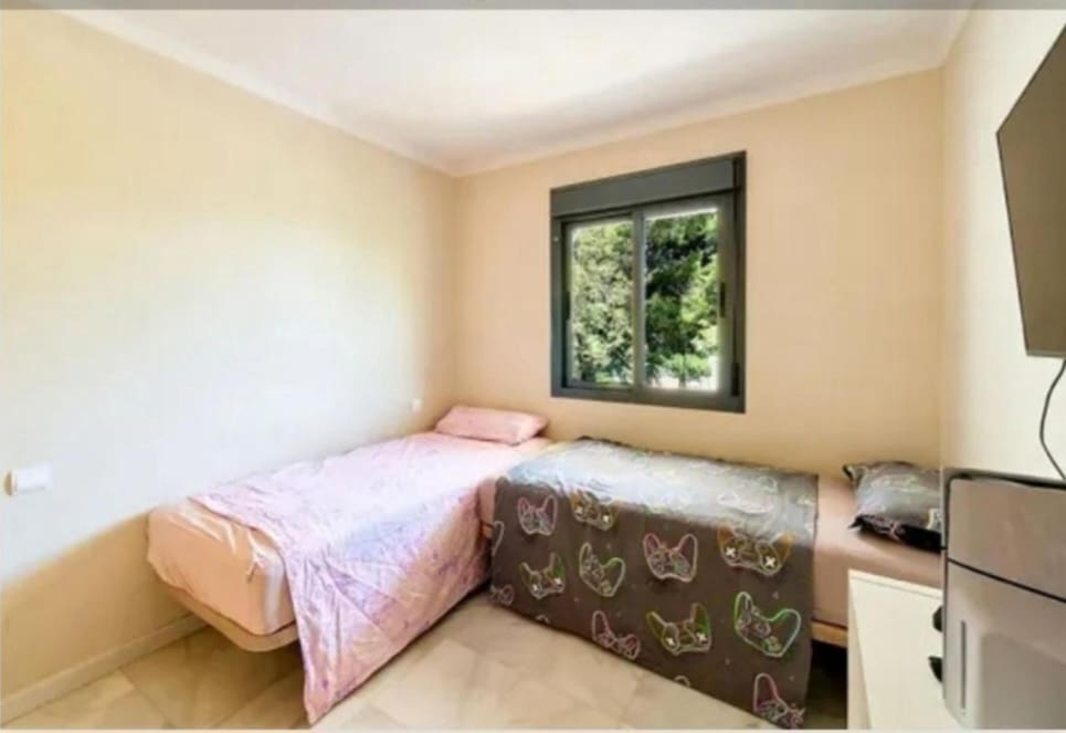 Adosado de 4 habitaciones en Benalmádena en venta con garaje - 427.000 € (Ref: 9468155)