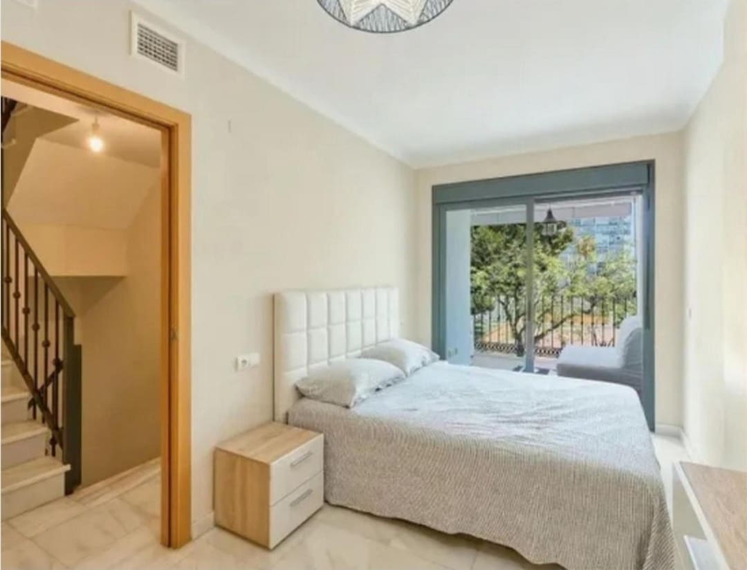 Adosado de 4 habitaciones en Benalmádena en venta con garaje - 427.000 € (Ref: 9468155)