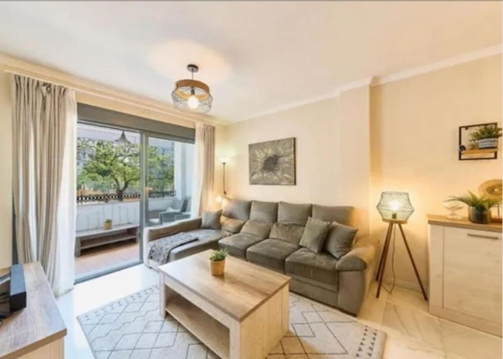 Adosado de 4 habitaciones en Benalmádena en venta con garaje - 427.000 € (Ref: 9468155)