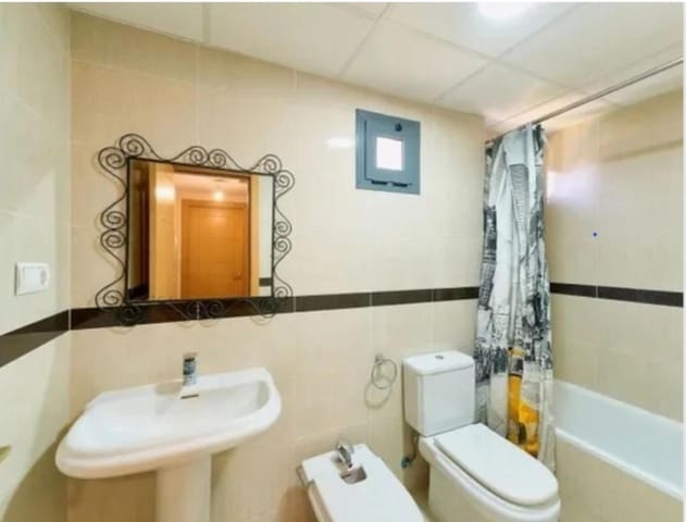 Adosado de 4 habitaciones en Benalmádena en venta con garaje - 427.000 € (Ref: 9468155)