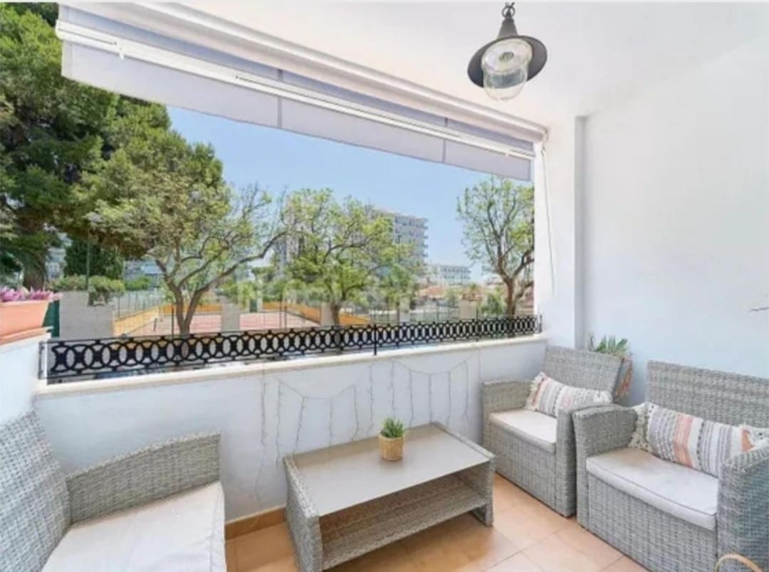 Adosado de 4 habitaciones en Benalmádena en venta con garaje - 427.000 € (Ref: 9468155)