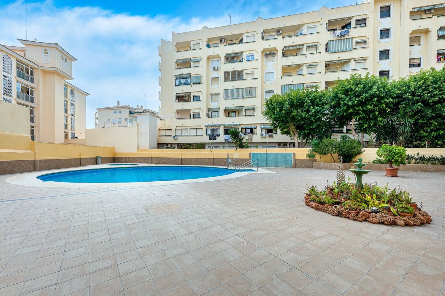 Studio til salg i Torremolinos med swimmingpool - € 183.000 (Ref: 9488190)
