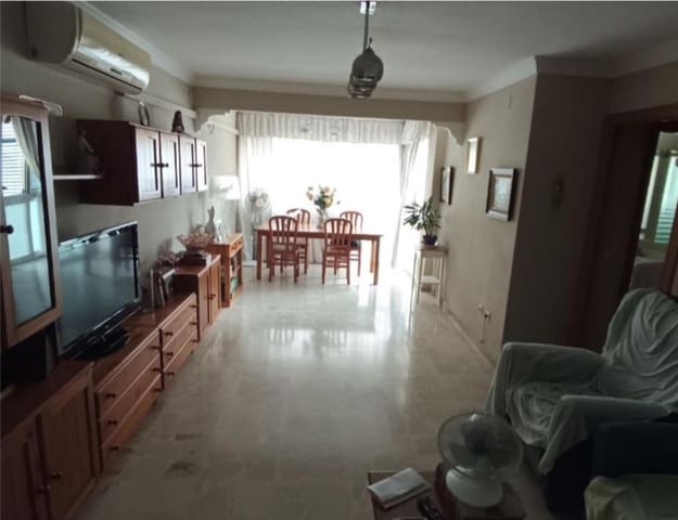 Piso de 2 habitaciones en Rincón de la Victoria en venta con piscina - 297.670 € (Ref: 9488192)