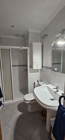 Ático de 4 habitaciones en Málaga ciudad en alquiler con garaje - 1.500 € (Ref: 9491104)