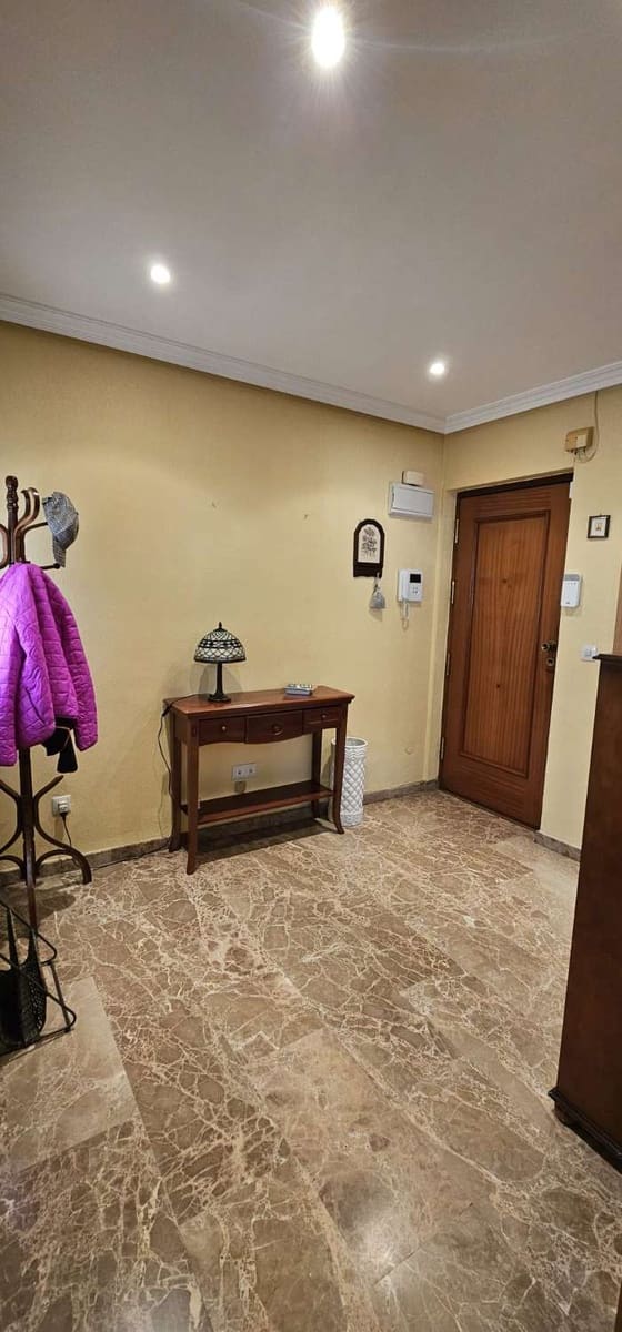 4 sovrum Takvåning att hyra i Malaga stad med garage - 1 500 € (Ref: 9491104)