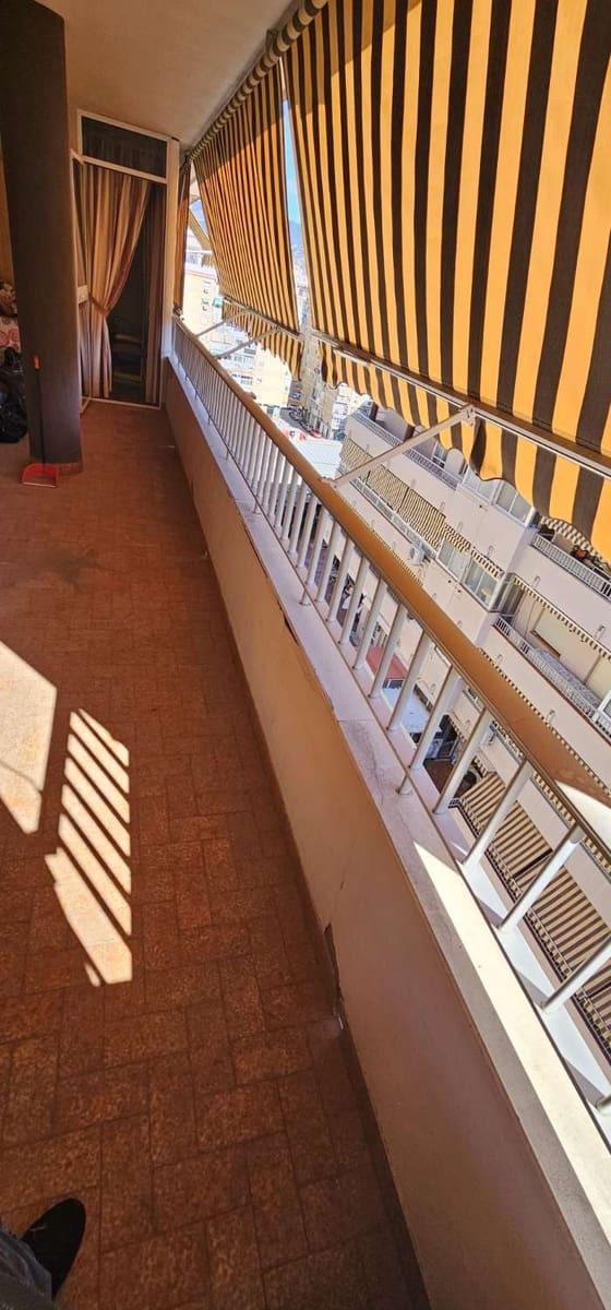 4 sovrum Takvåning att hyra i Malaga stad med garage - 1 500 € (Ref: 9491104)