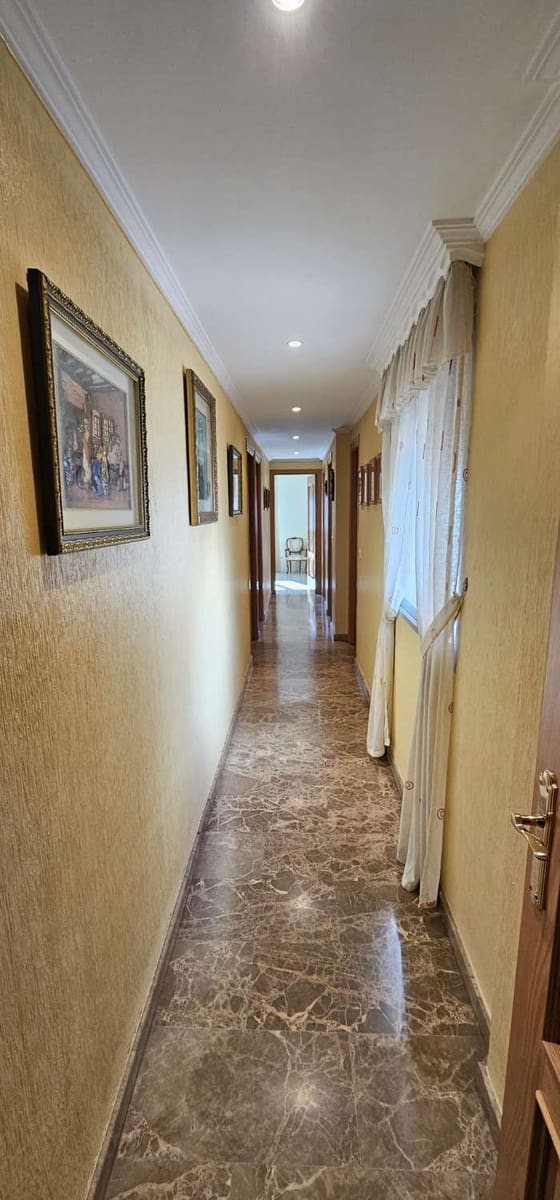 4 sovrum Takvåning att hyra i Malaga stad med garage - 1 500 € (Ref: 9491104)