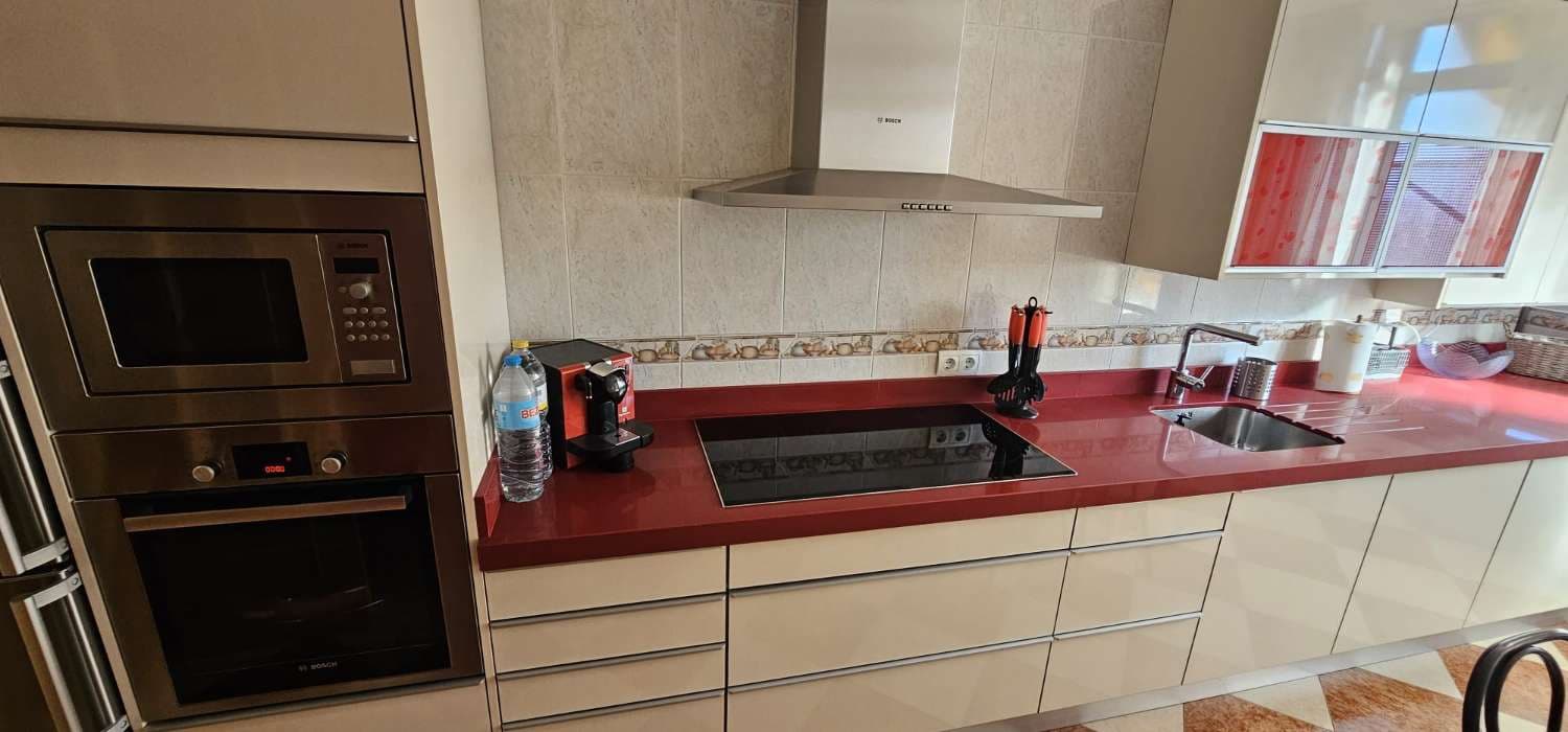 4 sovrum Takvåning att hyra i Malaga stad med garage - 1 500 € (Ref: 9491104)