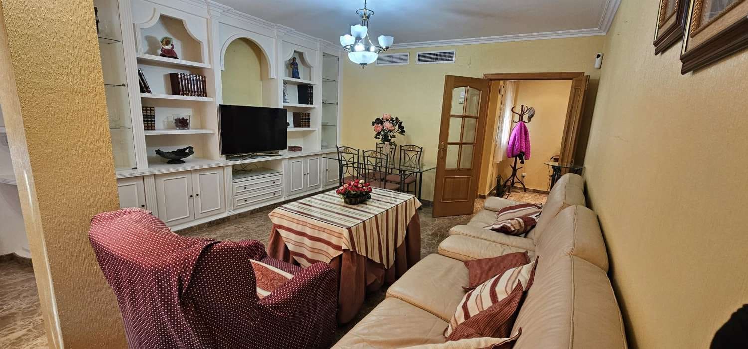 4 sovrum Takvåning att hyra i Malaga stad med garage - 1 500 € (Ref: 9491104)