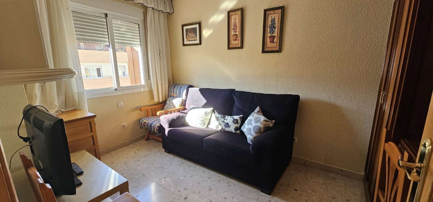 4 sovrum Takvåning att hyra i Malaga stad med garage - 1 500 € (Ref: 9491104)