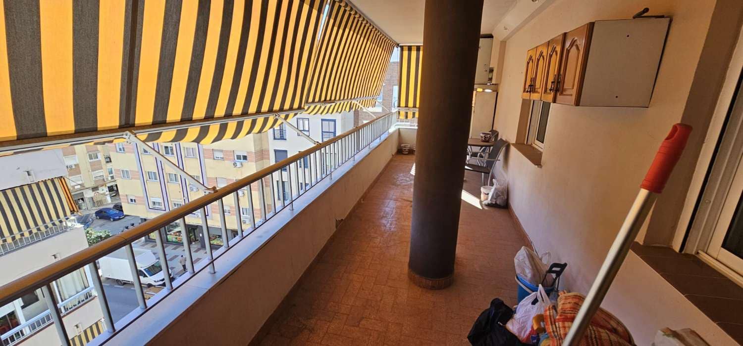 4 sovrum Takvåning att hyra i Malaga stad med garage - 1 500 € (Ref: 9491104)