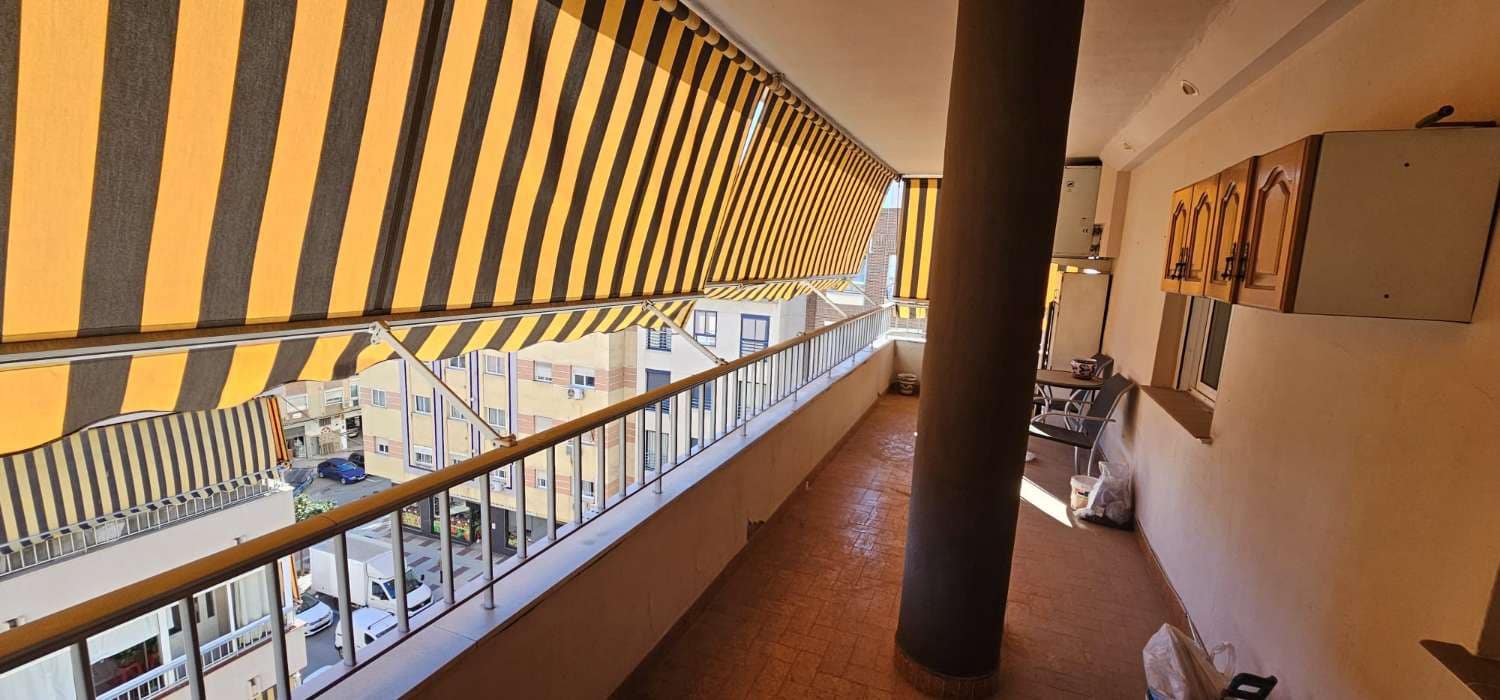 4 sovrum Takvåning att hyra i Malaga stad med garage - 1 500 € (Ref: 9491104)